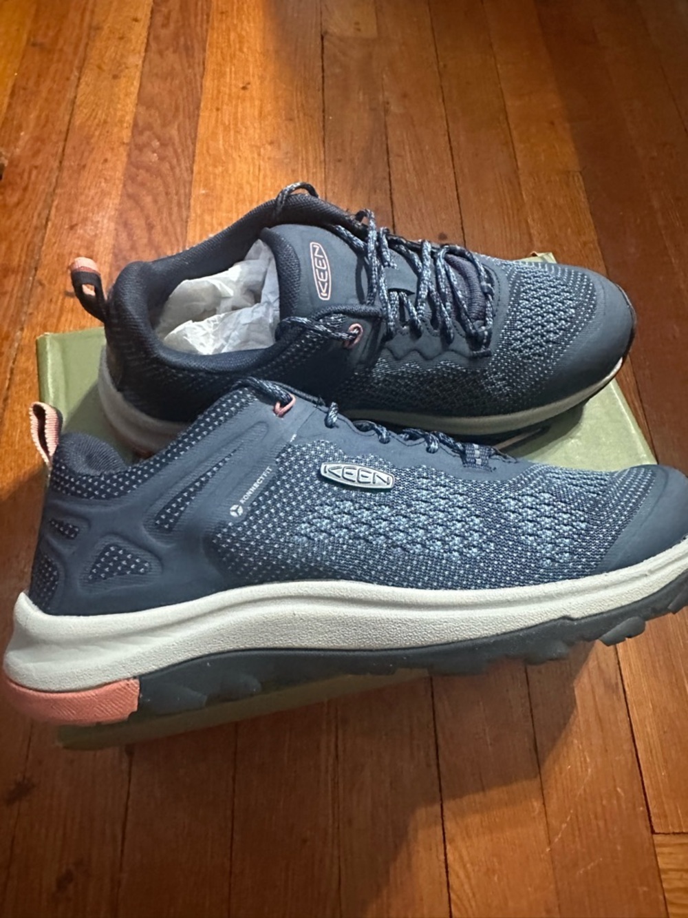 KEEN Terradora II Vent Hiking Shoe Womens Size 6.5 Navy athletic Arch Support
